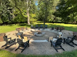 Retreat to a 9 bedroom house on 850 private acres - Image 4
