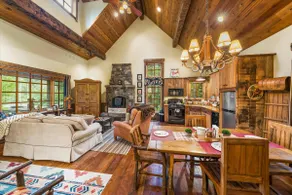 G-Bar-N Ranch Pendleton Log Home - Image 5