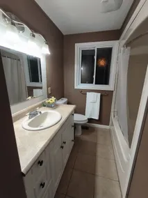 Home in River Drive Park! - Image 5