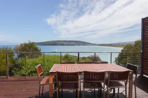Waterfront Primrose Retreat - Image 4