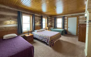 The Log House - Image 4