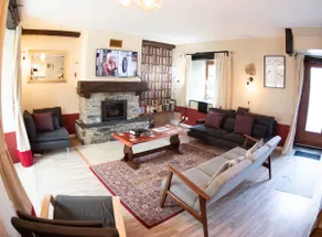 La Noisette - with Aircon -17th Century - sleeps 7 - Image 4