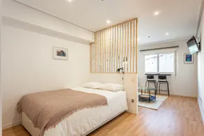 Loft in the center of Madrid quiet; heating, free breakfast and fitness center - Image 4