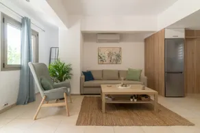 Citrea Stylish House with Garden near Beach - Image 5