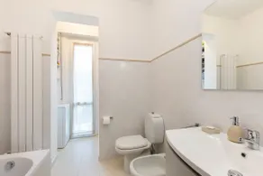 120 sqm apartment in a villa with garden - Image 3