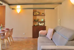 The Painter's Nest with Private Lake Garden - Image 4