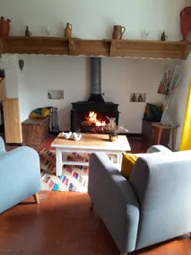 Country cottage, quiet and flowery. - Image 4