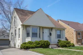 4 Bedroom 2.5 bath-Sleeps 8+ Near it all- Ford/Tel - Image 2