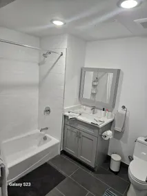 Luxury Apartment in Downtown Montclair Near Train! - Image 5