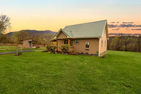 Whispering Woods Retreat - Image 4
