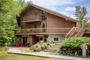 sleeps 2. renovated. Walk to slopes - Image 2