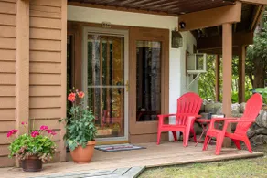 sleeps 2. renovated. Walk to slopes - Image 5