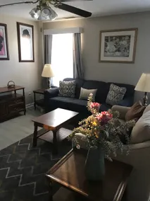 White Knoll Bungalow - Image 2