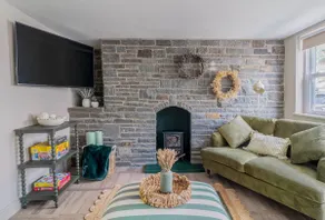 Cottage Cwtch - Image 4