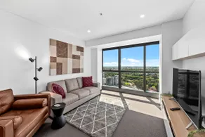 Infinity Excellence!~1Bed/1Bath/Office/1Car~VIEWS! - Image 3