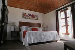 The perfect getaway in Lagos, 5 minutes from downtown. - Image 4