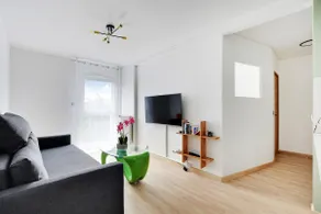 Paris Quiet apartment 10 min free parking & metro - Image 2