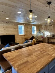 Cozy Luxury Cabin in Dorchester - Image 3
