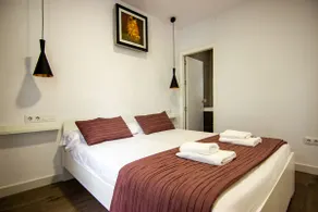 Rentalsevilla Refuge in the Heart of Triana - Image 3