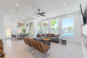 Lakehouse with Heated Pool & Infinity SPA* - Image 2