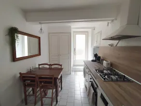 Charming townhouse - Image 4