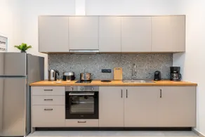 Dreta Deluxe one bedroom suite with sea view - Image 5
