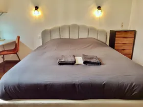 L'Ambre – Refined Apartment - Image 3