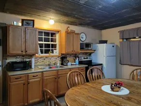 Red Label Lodge - Image 2