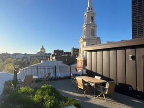 Luxury 3 bedroom 3 bathroom downtown loft - Image 3
