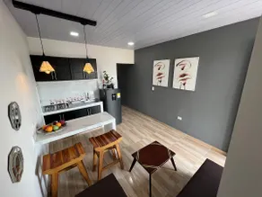 Stylish Full Loft for Two Guests - Image 3