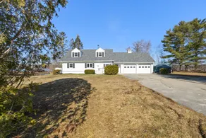 Alamoosook Lake House - Image 2