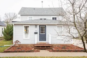 Delightful Four Bedroom Home near Downtown - Image 2