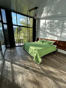 Hummingbird Cabin + Breakfast - Image 4