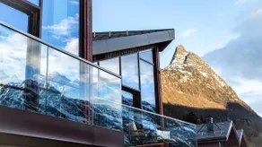 Architect-designed, newly built cabin/waterfront house - Image 3