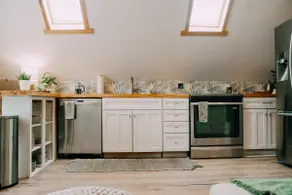Super Bright & Tranquil A-frame Loft - Image 4