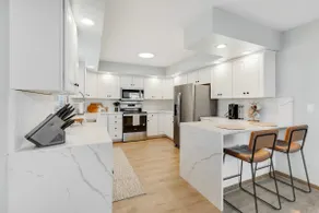 Airy Delavan Lake Oasis - Image 4