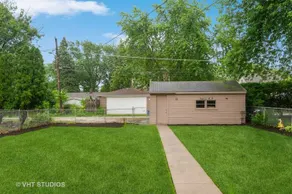 Cozy Home in Brookfield - Image 3