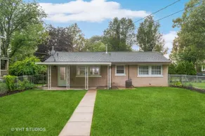 Cozy Home in Brookfield - Image 2