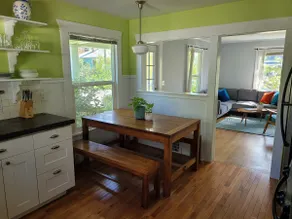 Ballard Bungalow-Close to it All! - Image 4