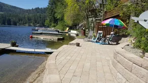 Twin Lakes Guesthouse Chalet - Image 5