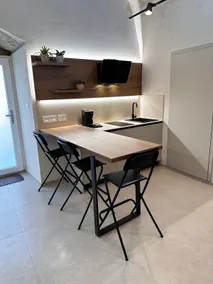 Room2cento46 - Image 2