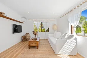 Boho-Style Beach Apartment Kingscliff by uHoliday - Image 4