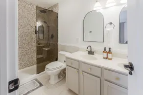 Grand Park Home Dntwn Westfield - Image 4
