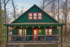 Ridge Top Cabin Retreat w/ Hot Tub & Game Room - Image 5