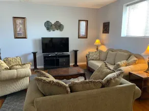 2400 sqft Spacious Luxury Value - Image 3