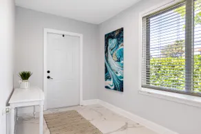 3 BR Best location WPB! - Image 2