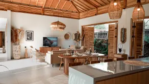 A Stunning 4 BR villa, 5 min walking to the beach - Image 2