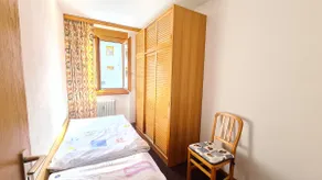 [2 parking spaces included] Spacious, with Swimming Pool & Sauna! - Image 5