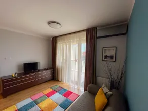 Cherry Abode Apartment with Terrace - Image 3