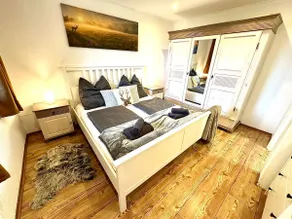 Cozy mountain bungalow with alpine view + garden + Netflix - Image 5
